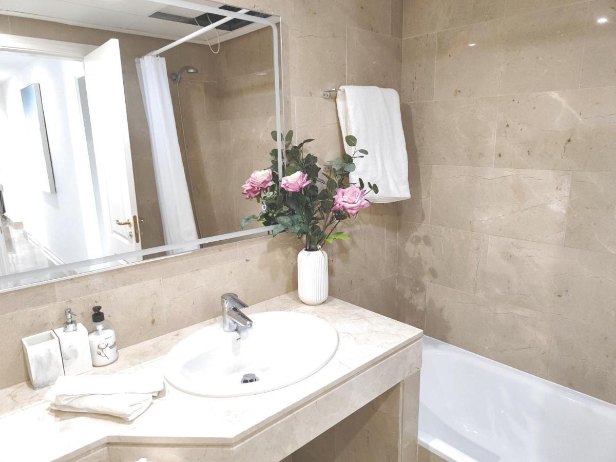 15 First Line Penthouse With Wonderful Seaview Near Duquesa Golf Manilva Andalucia 아파트 외부 사진
